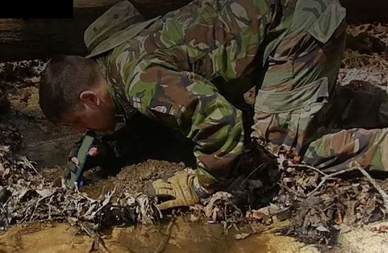 2023-06-07 15_44_23-LifeStraw army - Google Suche — Mozilla Firefox