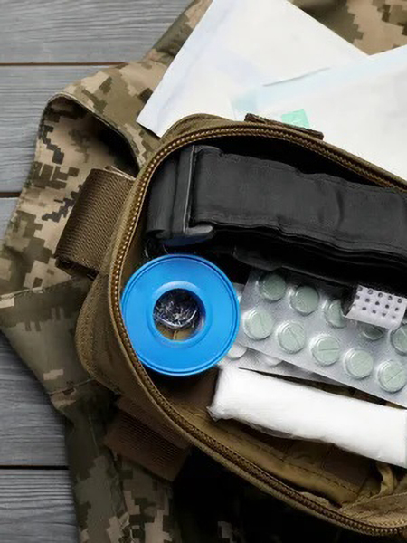 کیت کمک های اولیه ارتش ایالات متحده