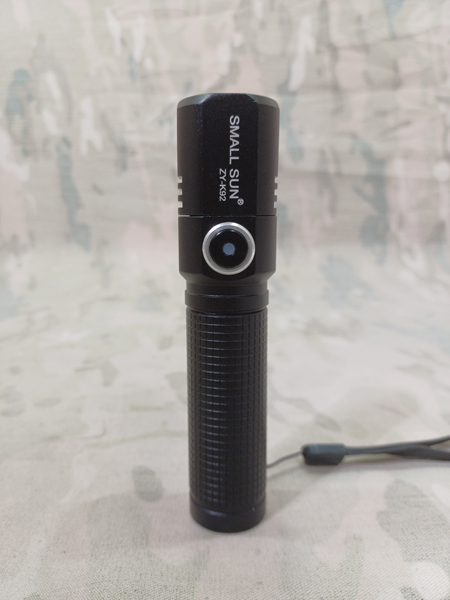 چراغ قوه بند دار شارژی 3 حالته چراغ قوه بند دار شارژی 3 حالته