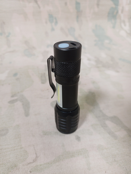 چراغ قوه جیبی شارژی 3 حالته چراغ قوه جیبی شارژی 3 حالته