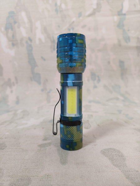 چراغ قوه جیبی شارژی 3 حالته کامو چراغ قوه جیبی شارژی 3 حالته کامو