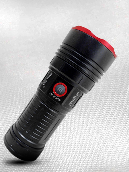 چراغ قوه سایز متوسط زومی ضد ضربه 3 حالته