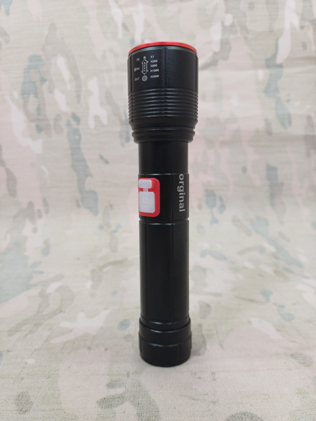 چراغ قوه ضد ضربه شارژی زومی 3 حالته چراغ قوه ضد ضربه شارژی زومی 3 حالته