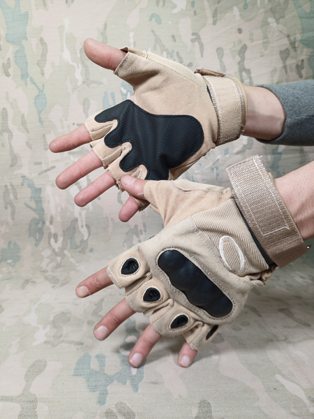 دستکش موتورسواری نیم انگشتی مدل خاکی دستکش موتورسواری نیم انگشتی مدل خاکی