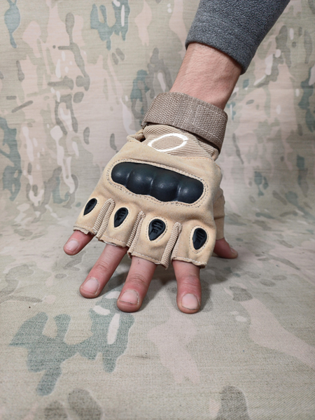 دستکش موتورسواری نیم انگشتی مدل خاکی دستکش موتورسواری نیم انگشتی مدل خاکی