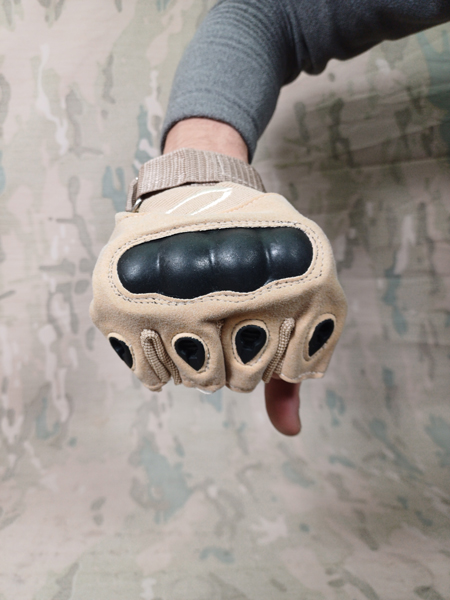 دستکش موتورسواری نیم انگشتی مدل خاکی دستکش موتورسواری نیم انگشتی مدل خاکی