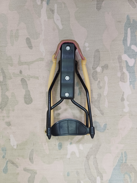 سنگ انداز حرفه ای تفریح و شکار سنگ انداز حرفه ای تفریح و شکار