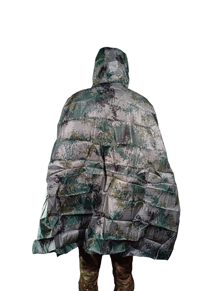 پانچو بارانی مدل استتار سفید سبز پانچو بارانی مدل استتار سفید سبز