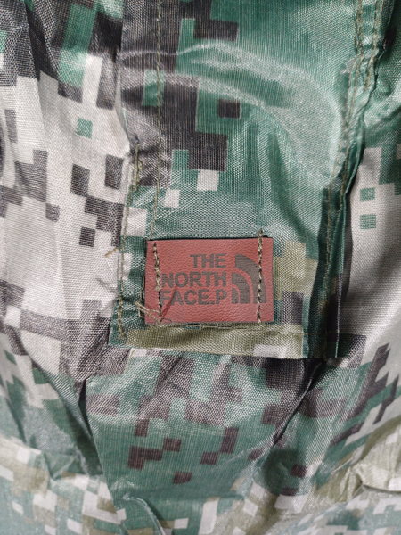 پانچو بارانی مدل استتار سفید سبز پانچو بارانی مدل استتار سفید سبز