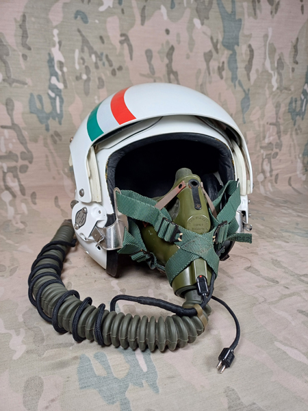 کلاه خلبانی هواپیمای جنگی ام 4 کلاه خلبانی هواپیمای جنگی ام 4