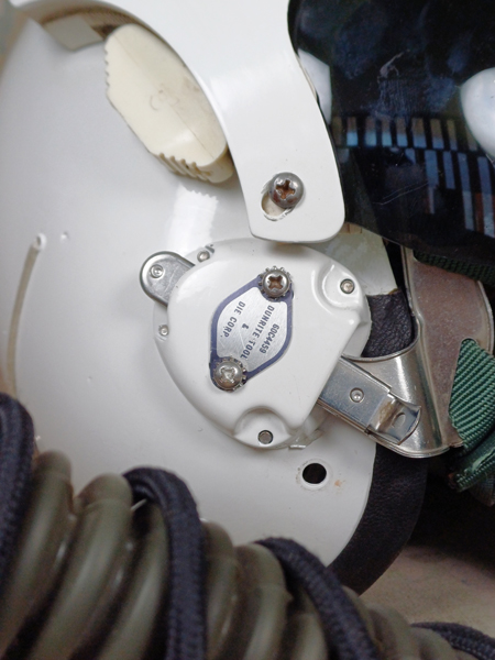 کلاه خلبانی هواپیمای جنگی ام 4 کلاه خلبانی هواپیمای جنگی ام 4